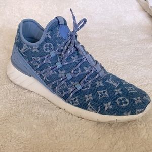Men’s 10.5 Louis Vuitton monogram fastlane sneaker